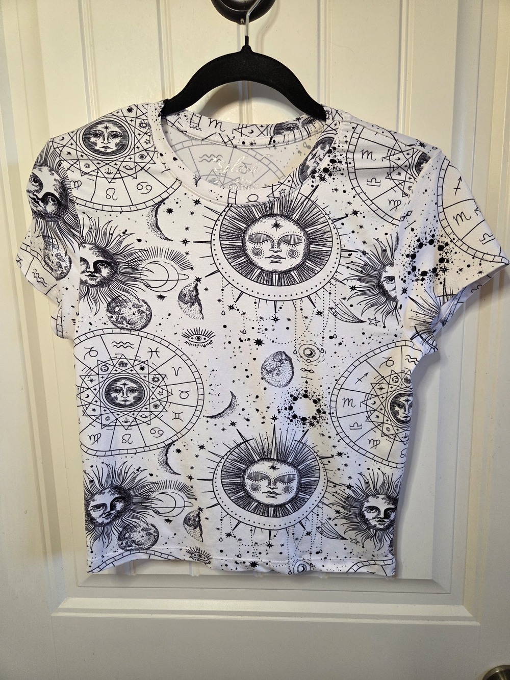 Celestial Astrology Sun & Moon Graphic Crop Tee - White/Black